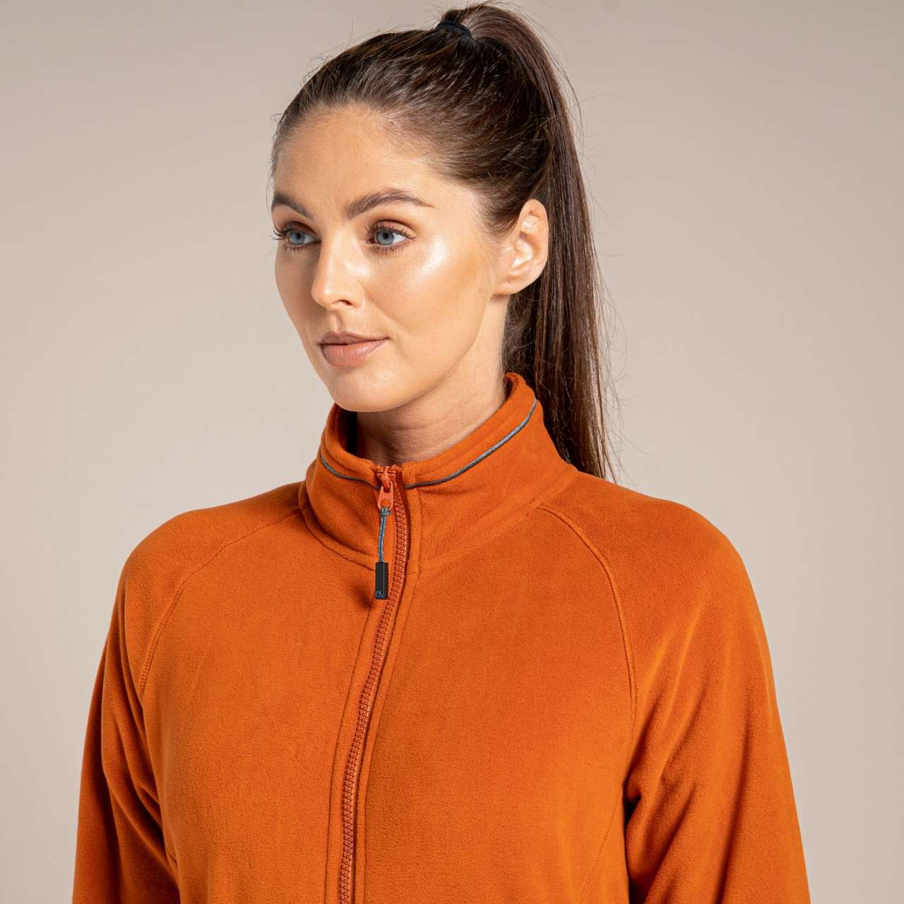 majcoteka:style:CRCEA002:alt:crcea002-3.jpg