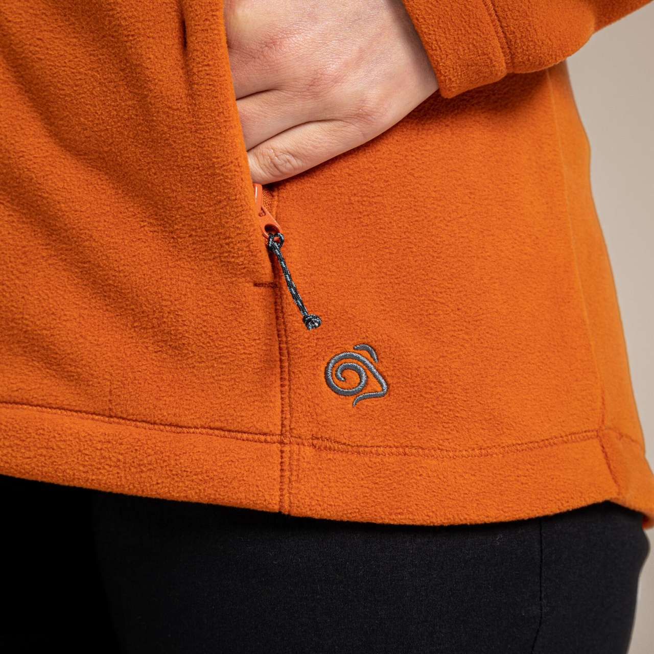 majcoteka:style:CRCEA002:alt:crcea002-4.jpg