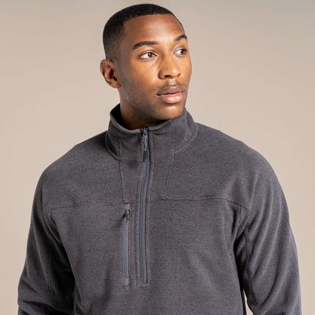 majcoteka:style:CRCEA004:alt:crcea004-3.jpg