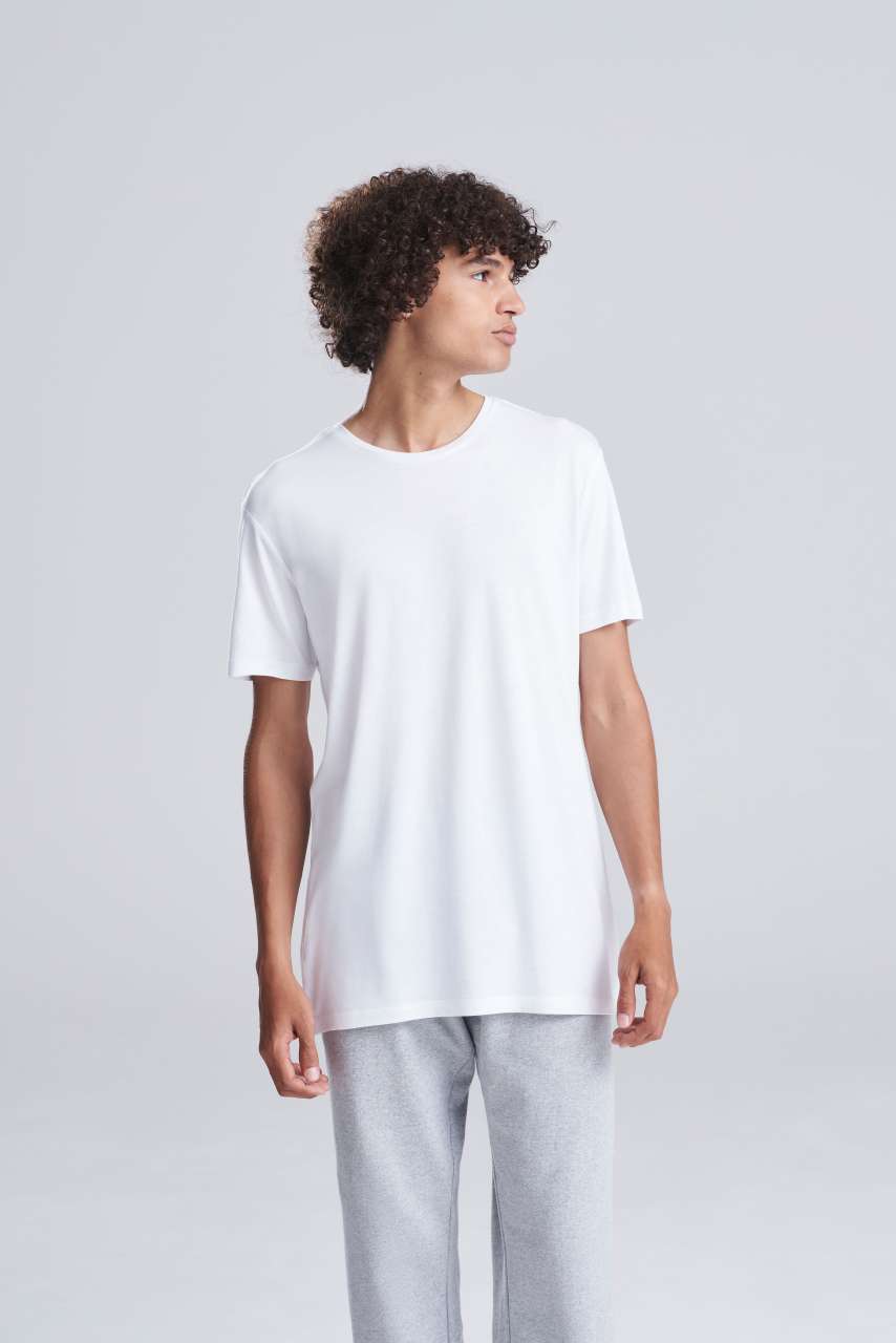 majcoteka:style:EA002:main:ea002-1.jpg