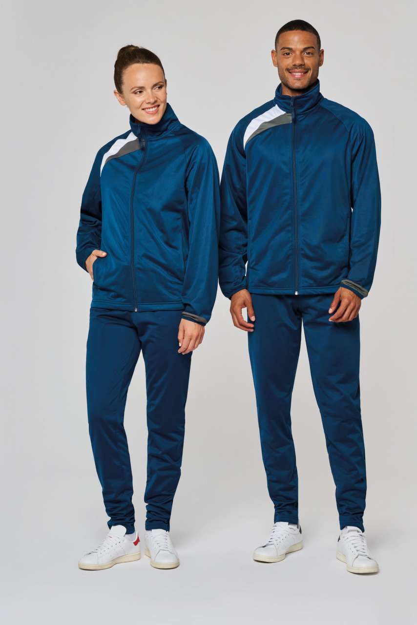 majcoteka:style:PA306:alt:pa306-7.jpg