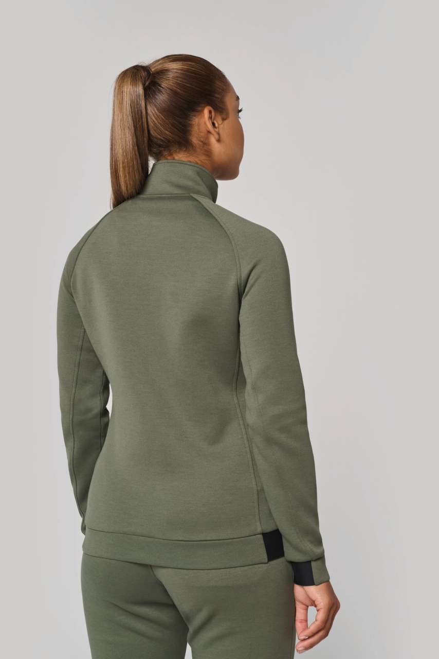 majcoteka:style:PA379:alt:pa379-10.jpg