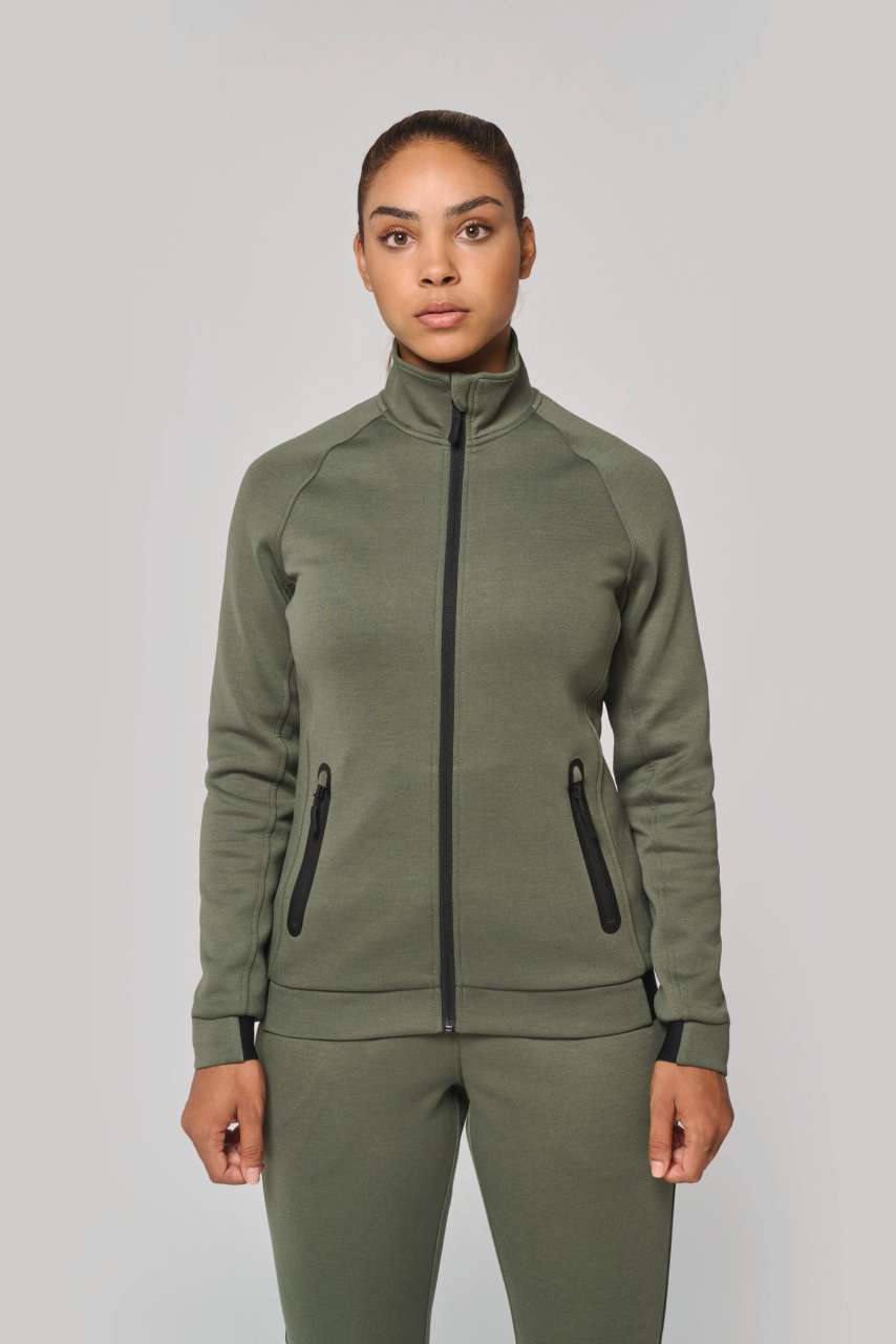 majcoteka:style:PA379:main:pa379-6.jpg