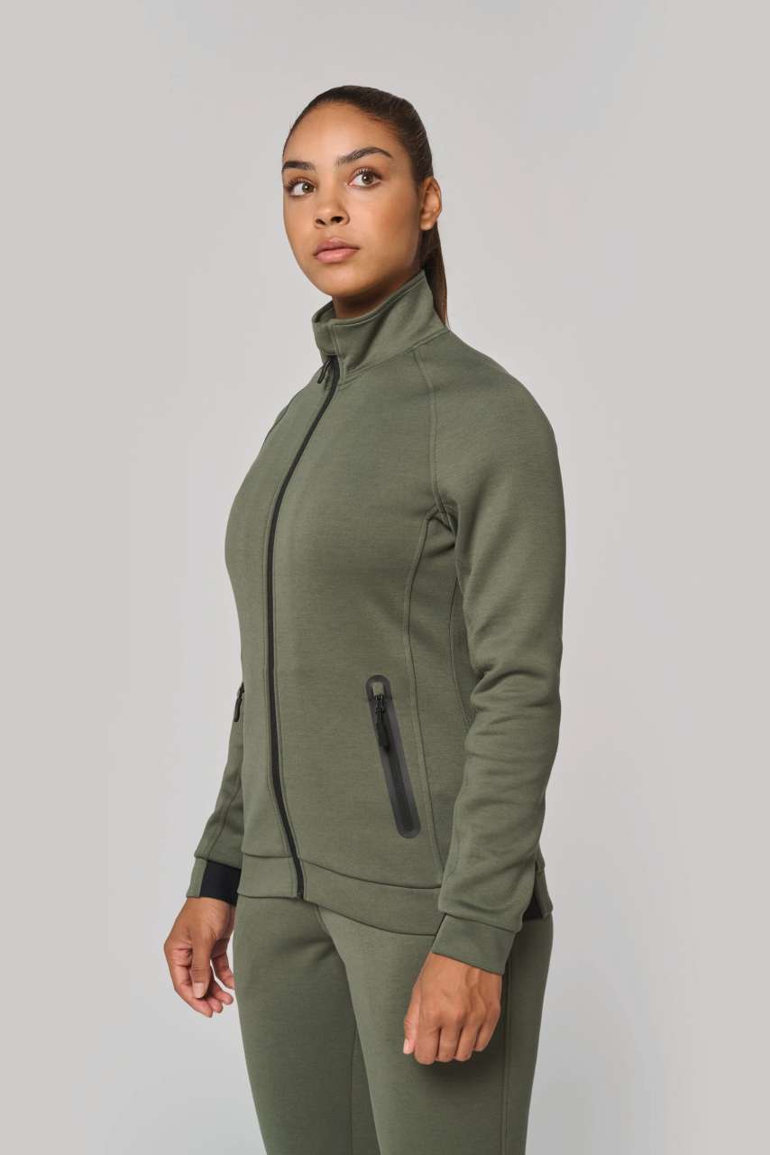 majcoteka:style:PA379:alt:pa379-9.jpg