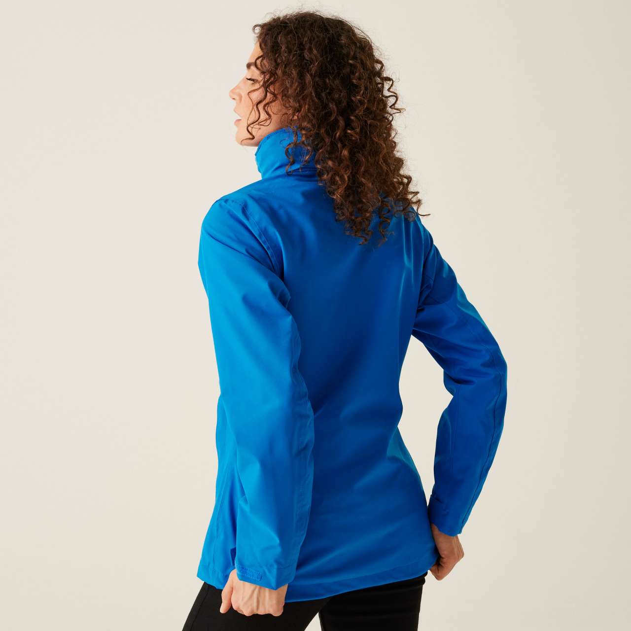 majcoteka:style:RETRA144:alt:retra144-4.jpg