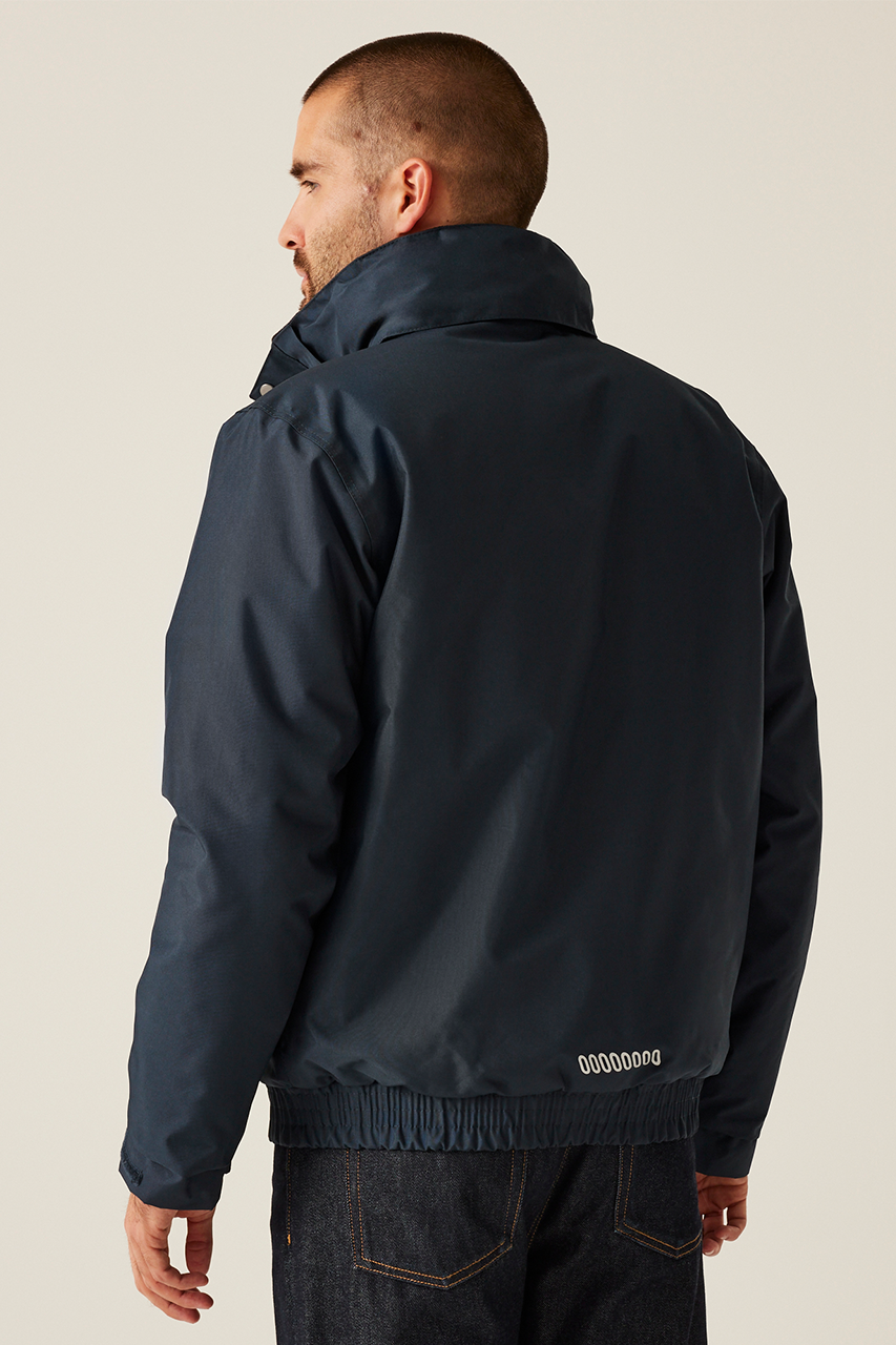majcoteka:style:RETRA221:alt:retra221-5.png
