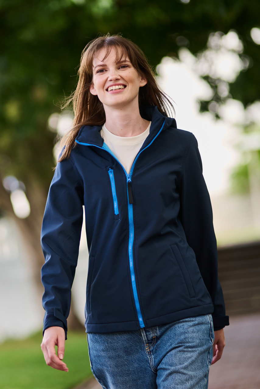 majcoteka:style:RETRA702:alt:retra702-1.png