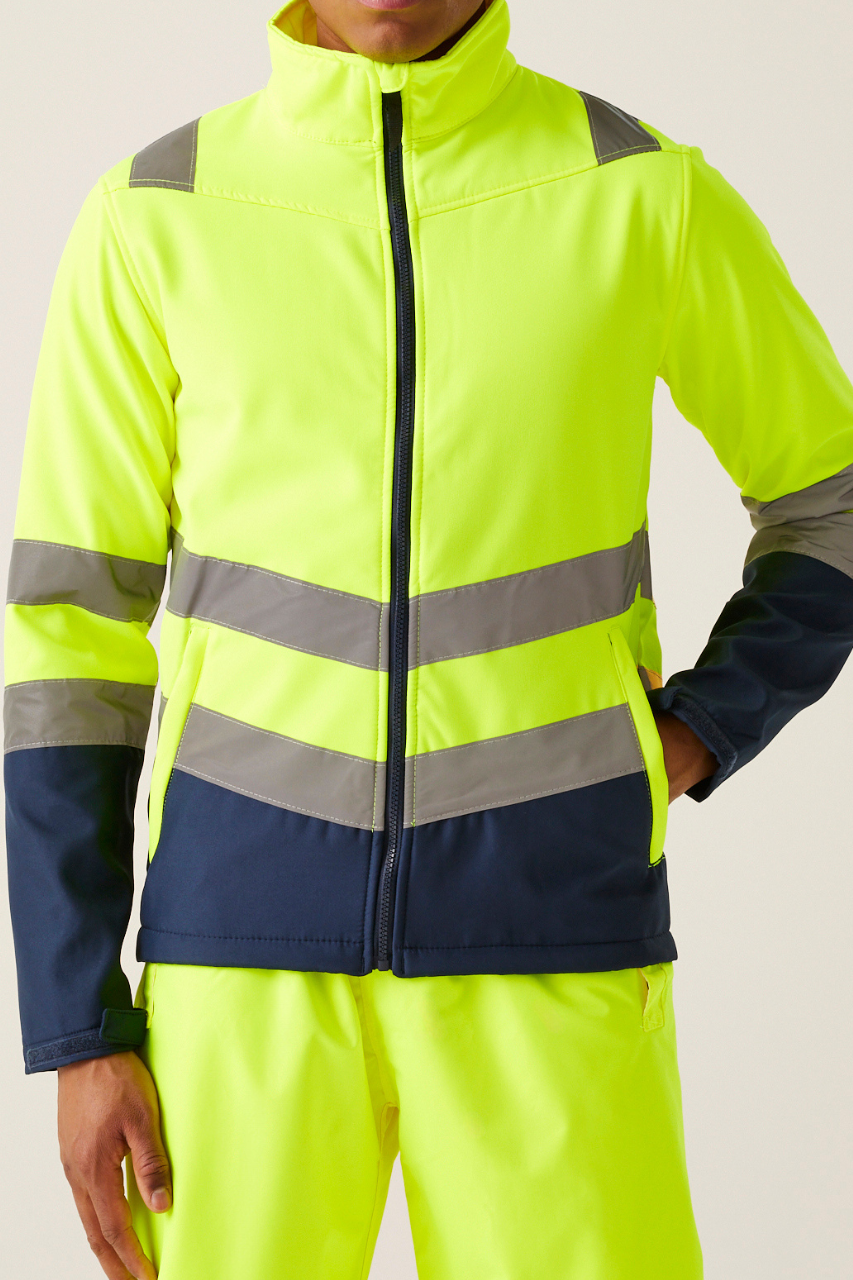 majcoteka:style:RETRA722:main:retra722-1.png