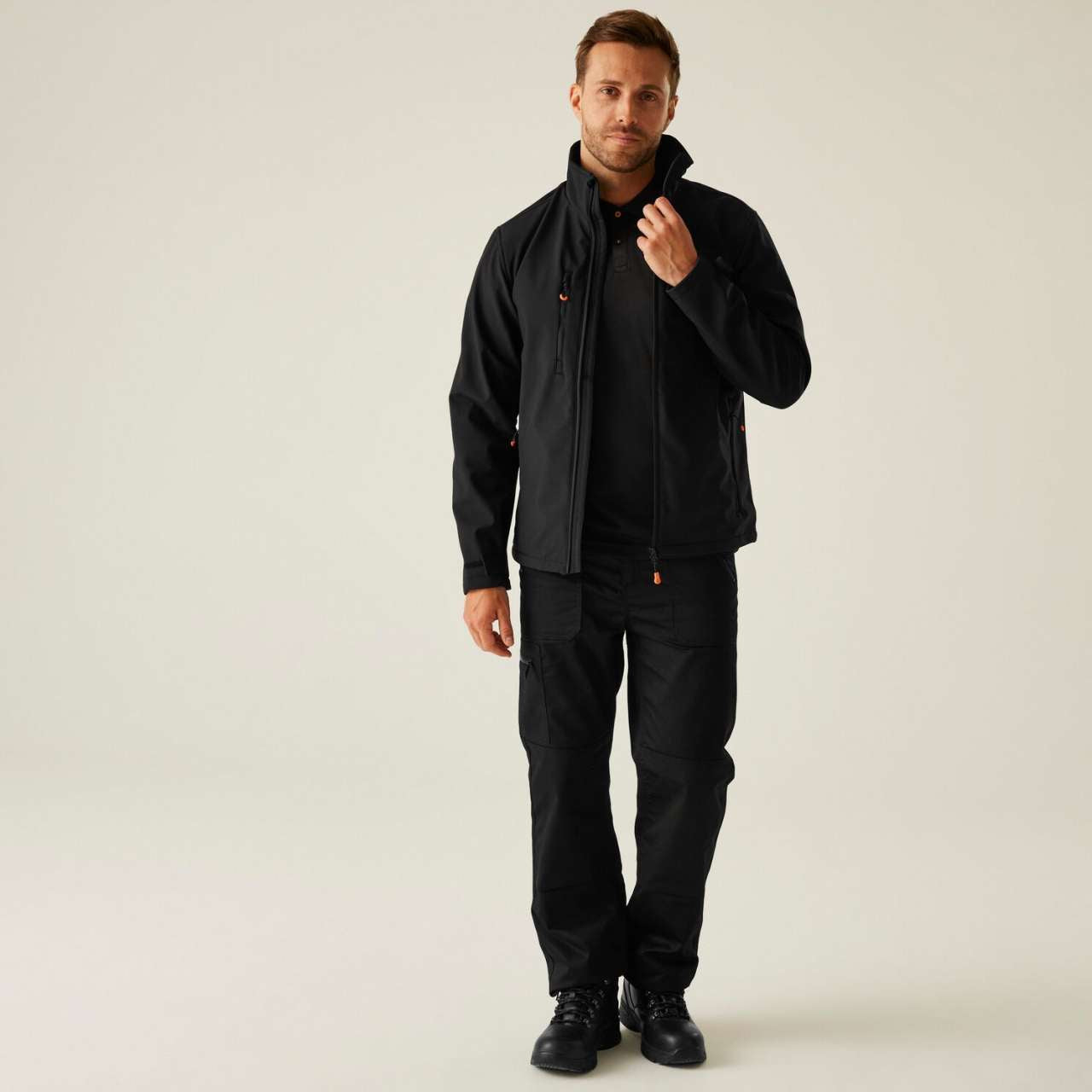 majcoteka:style:RETRA739:alt:retra739-3.jpg