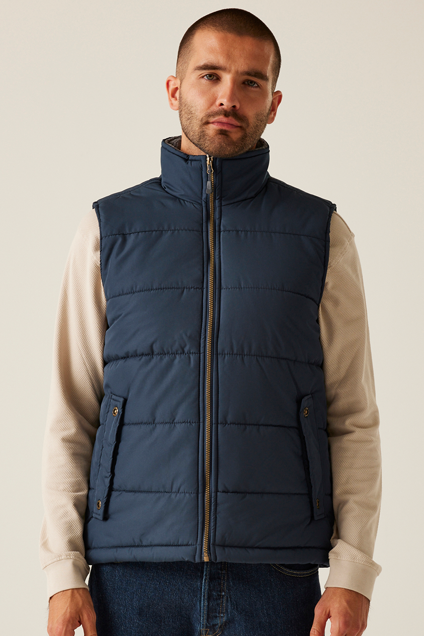 majcoteka:style:RETRA806:alt:retra806-1.png