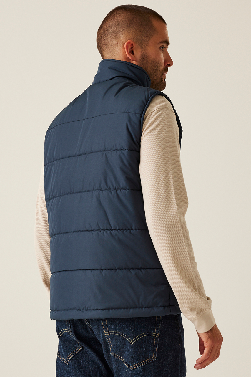 majcoteka:style:RETRA806:alt:retra806-4.png