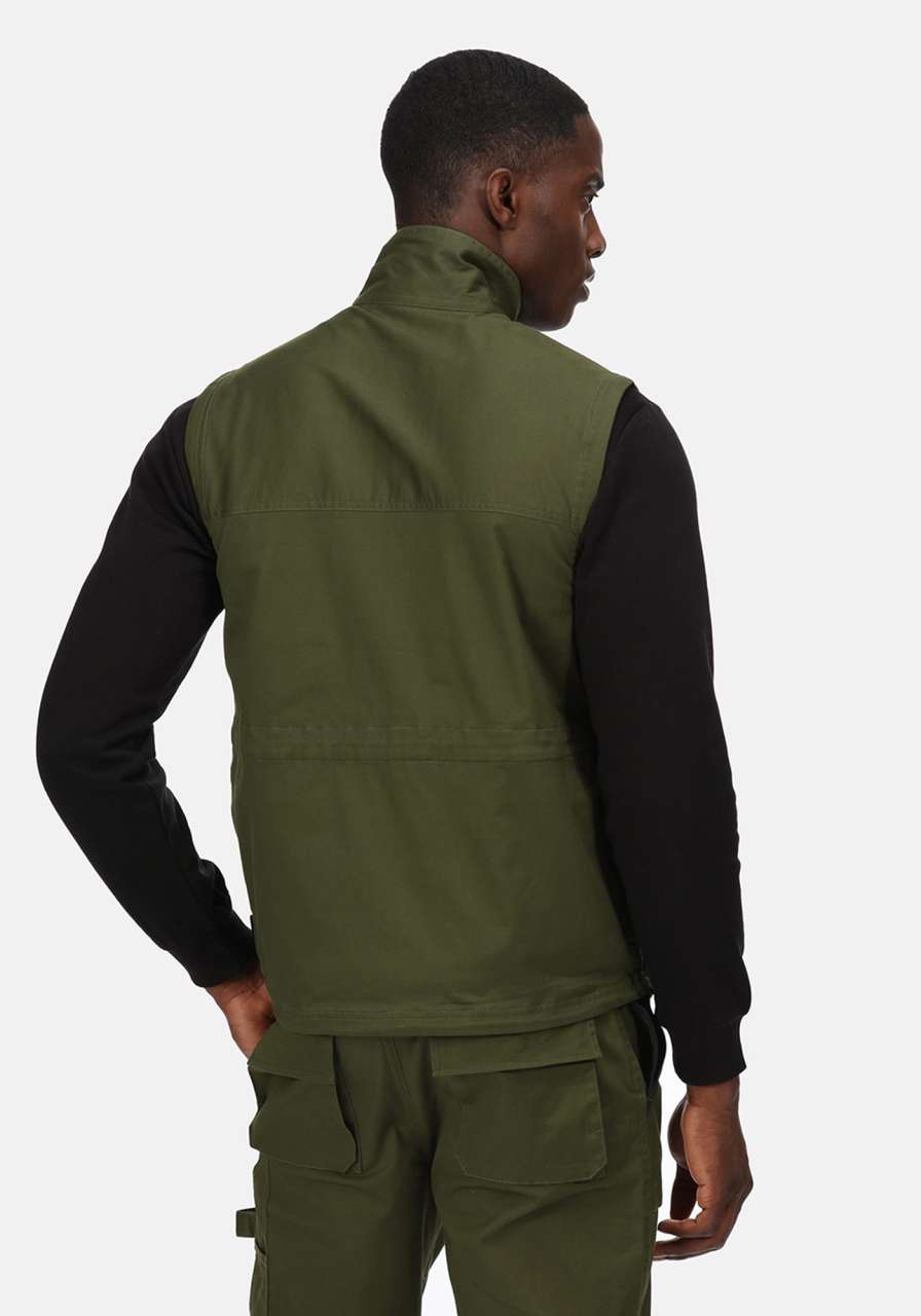 majcoteka:style:RETRA865:alt:retra865-2.jpg