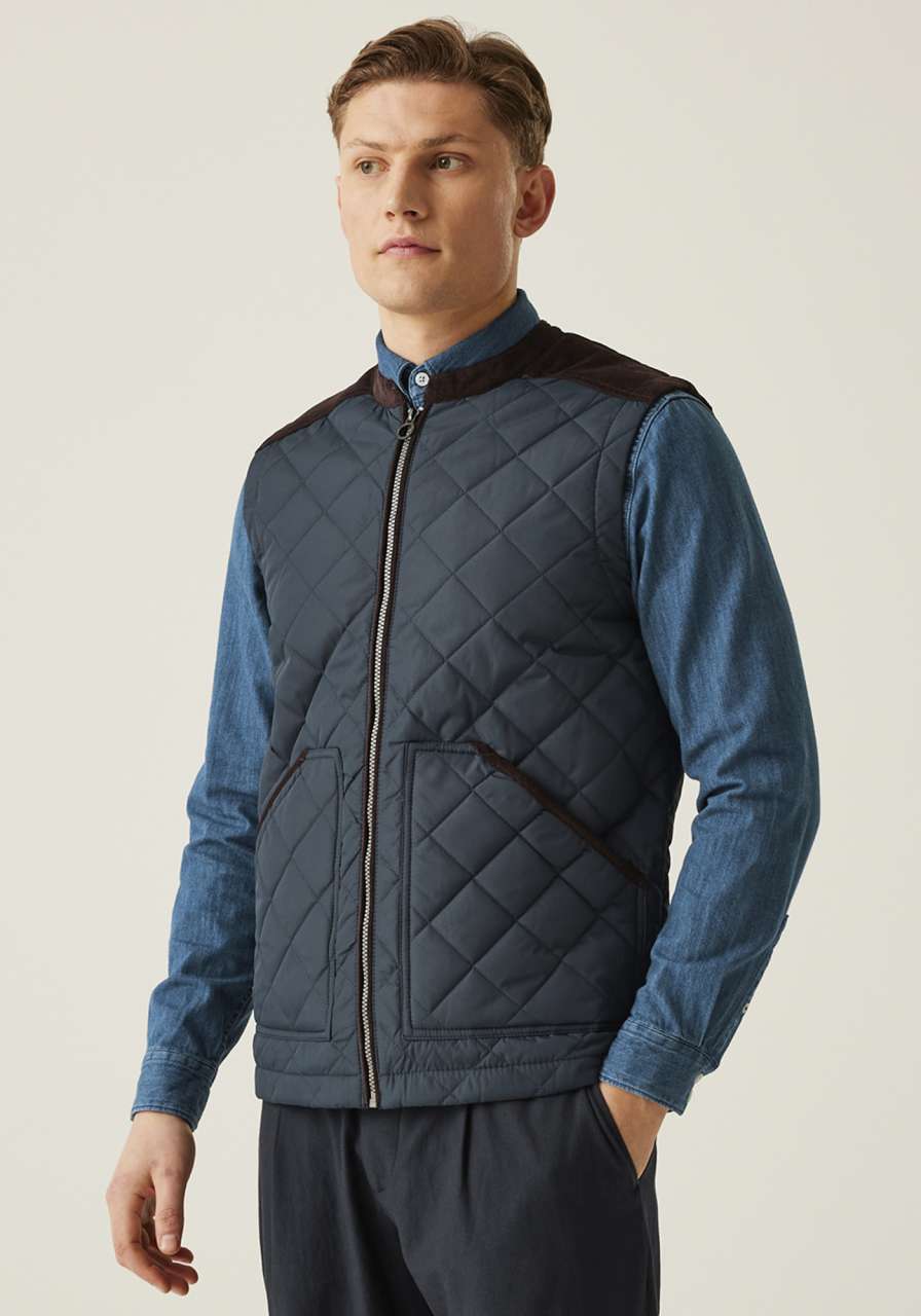 majcoteka:style:RETRA876:main:retra876-1.jpg