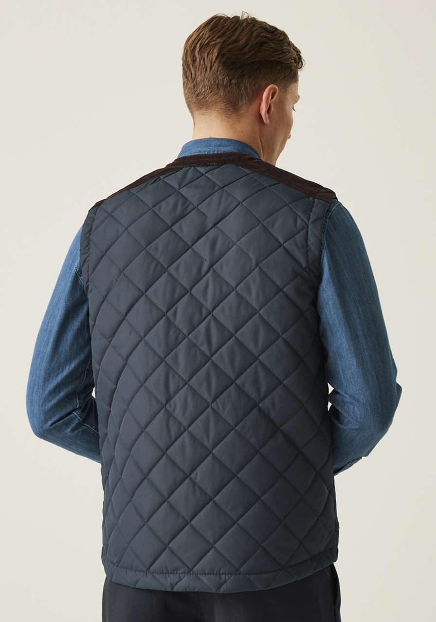 majcoteka:style:RETRA876:alt:retra876-2.jpg