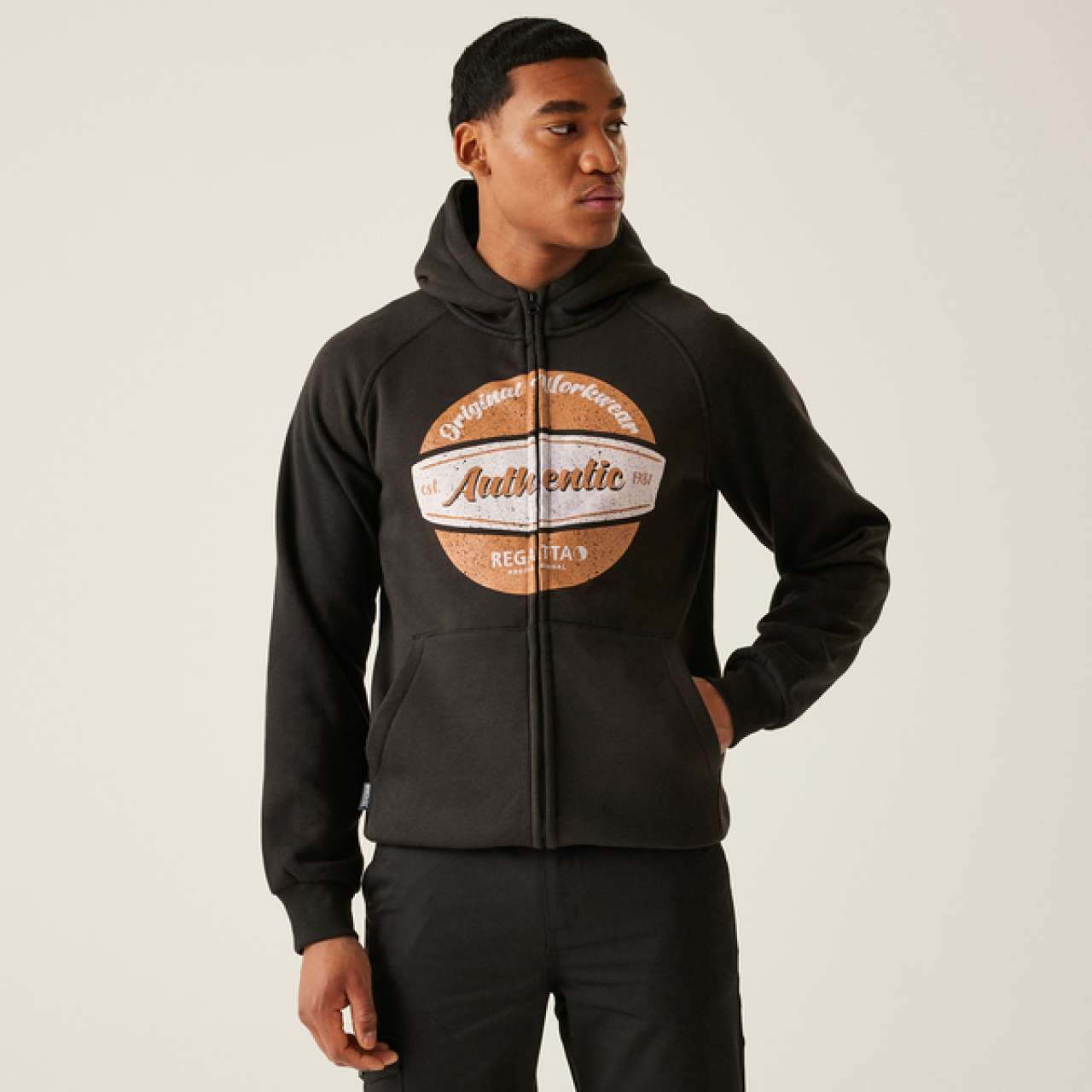 majcoteka:style:RETRF702:alt:retrf702-1.jpg